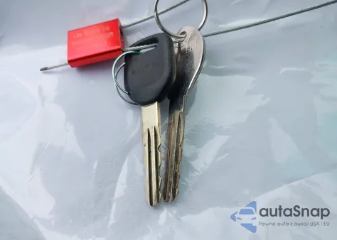 2005 Subaru Forester 2.5X z USA, uszkodzony, nr VIN JF1SG636X5H730911